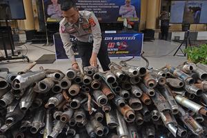 Pemusnahan knalpot brong di Banten