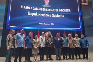 Capres nomor urut dua Prabowo Subianto menyambangi Bursa Efek Indonesia
