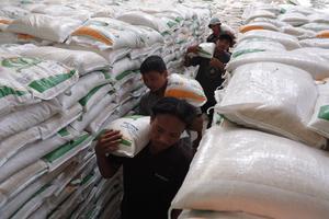 Bantuan pangan beras di Bali