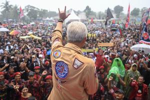 Ganjar Pranowo hadiri Hajatan Rakyat di Magelang