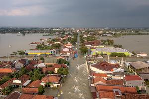 Banjir masih memutus jalur pantura Demak-Kudus