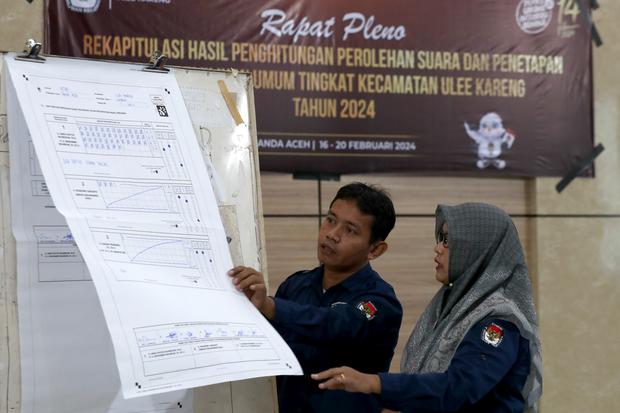 Rekapitulasi penghitungan suara PPK di Aceh