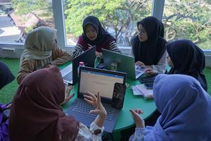 Peningkatan literasi digital di Indonesia