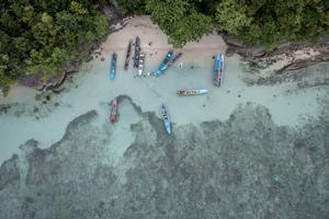 Tradisi Buka Sasi Kampung Kapatcol Papua