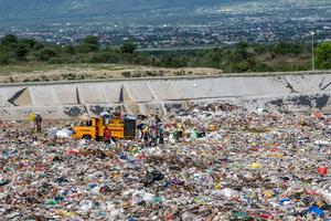 Peningkatan volume sampah selama Ramadhan