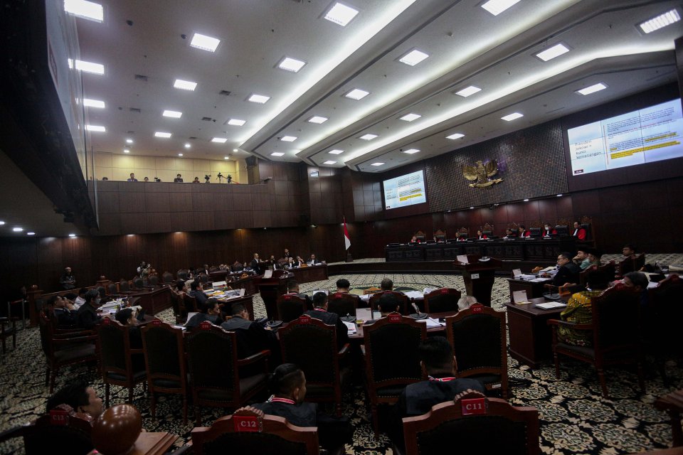 Suasana sidang lanjutan Perselisihan Hasil Pemilihan Umum Presiden 2024 di Mahkamah Konstitusi, Jakarta, Selasa (2/4/2024). 
