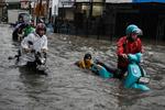 Banjir rendam sejumlah wilayah di Tangsel