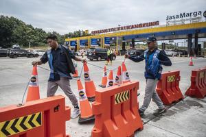 Sterilisasi skema satu arah Jalan Tol Trans Jawa