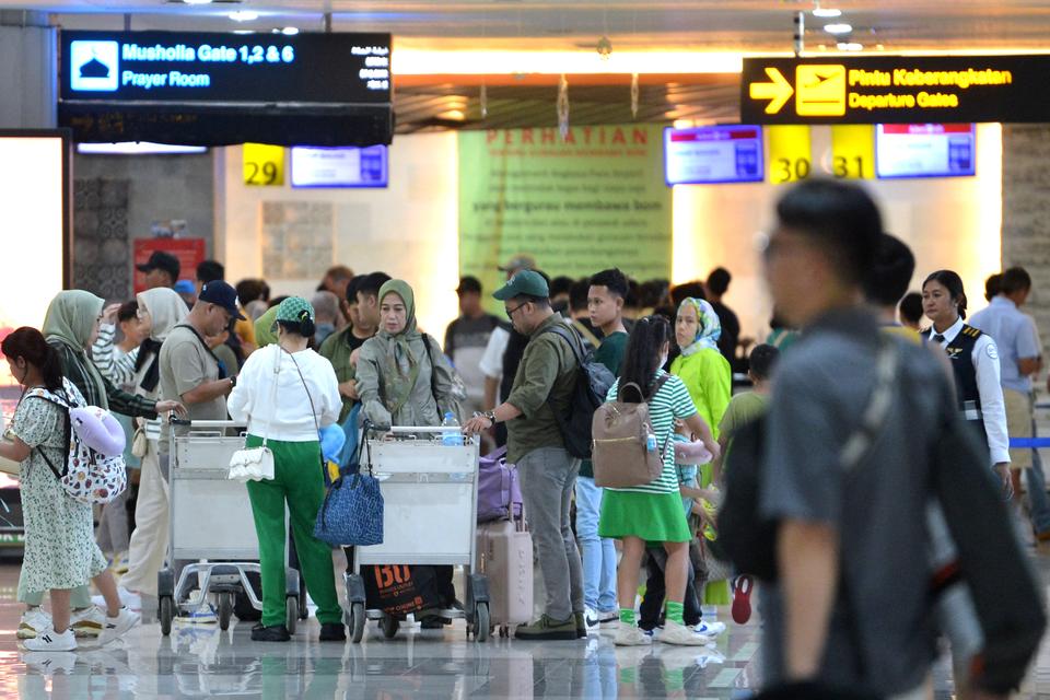 Terminal Domestik Bandara Internasional I Gusti Ngurah Rai, Badung, Bali, Minggu (14/4/2024). 