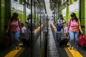 Arus balik Stasiun Gambir