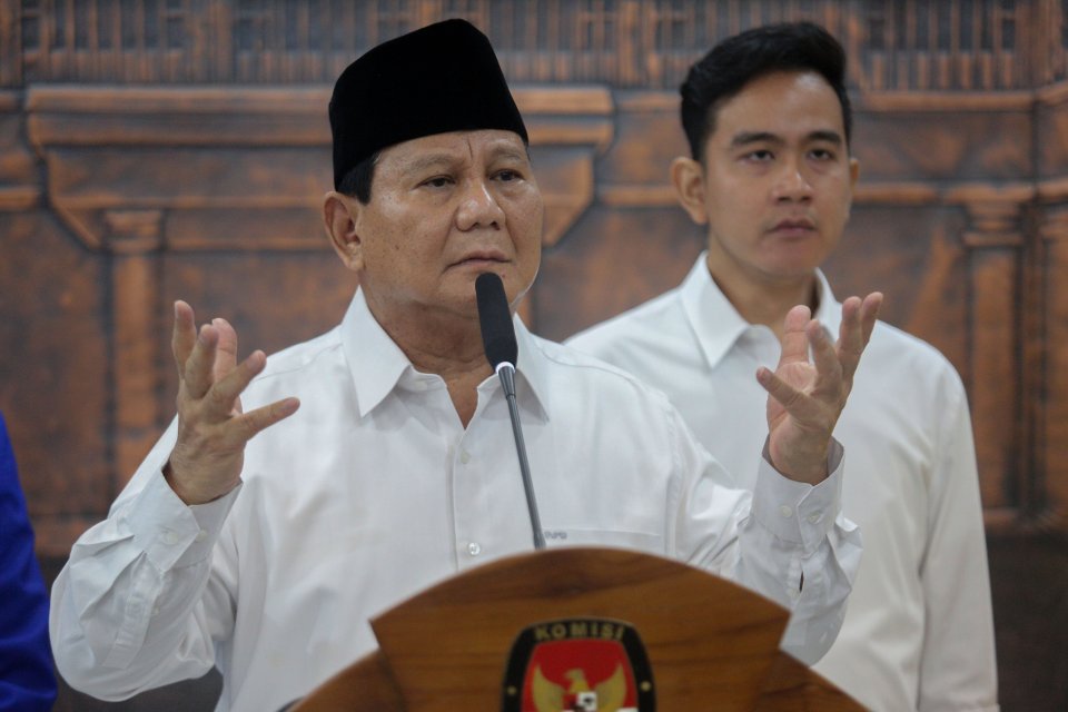 prabowo-gibran, uu ciptaker, uu cipta kerja