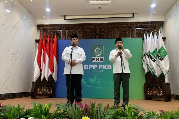 Ketua Umum Partai Kebangkitan Bangsa Muhaimin Iskandar bersama Ketua Umum Partai Gerindra Prabowo Subianto di DPP PKB, Jakarta, Rabu (24/4). Foto: Ame