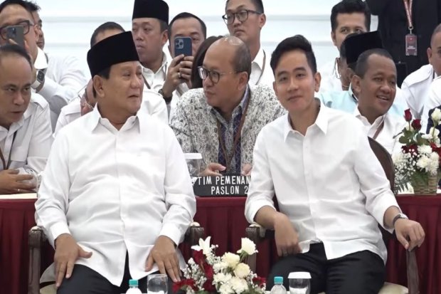Prabowo Subianto dan Gibran Rakabuming Raka saat penetapan pemenang pilpres 2024, Rabu (24/4)