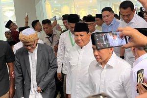 Prabowo dan sejumlah tokoh menghadiri halal bihalal di PBNU, Minggu (24/4)