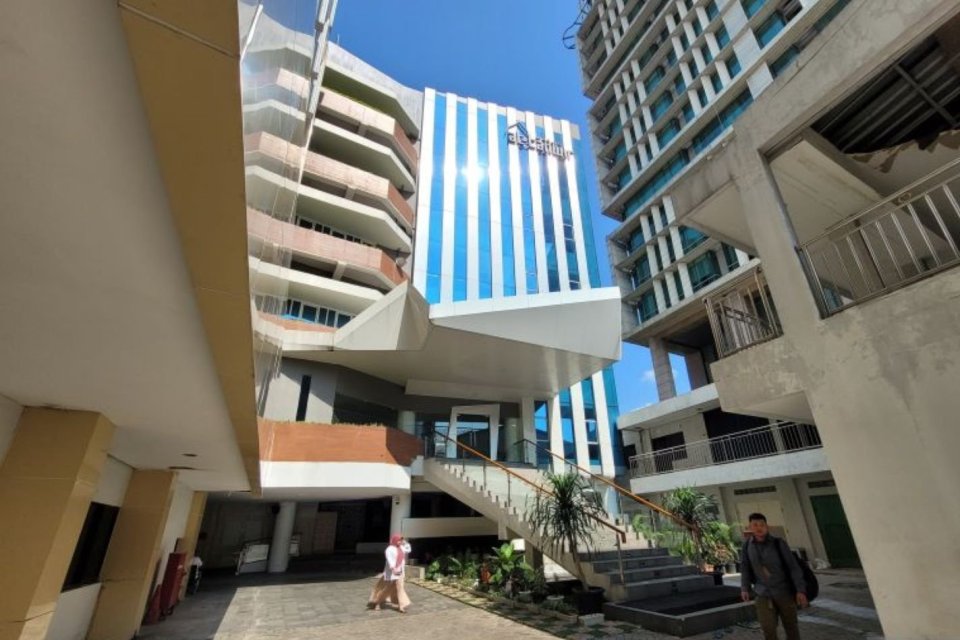 Suasana Masjid At Tanwir, Pusat Dakwah Muhammadiyah di Jakarta, Senin (29/4/2024).