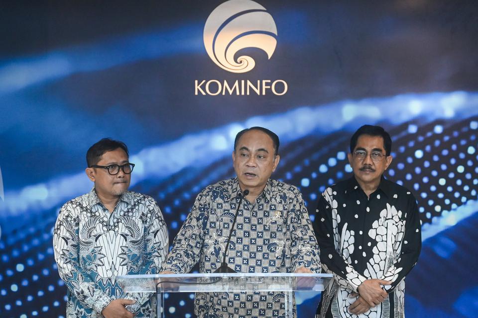 kominfo blokir situs pulsa, judi online,