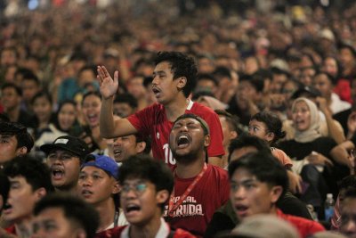Nonton Bareng Laga Timnas Indonesia U-23 VS Guinea U-23 di Kawasan Stadion Utama Gelora Bung Karno