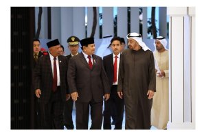 Pertemuan Prabowo Subianto-Gibran Rakabuming Raka dengan Presiden UEA Sheikh Mohamed bin Zayed Al Nahyan di Abu Dhabi, UEA, Senin (13/5). Foto: Instag