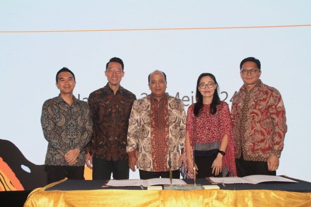 Penandatanganan perjanjian kerja sama (PKS) Bank Mandiri dan Perwakilan Pimpinan Lippo Group di Jakarta, Selasa (21/5).