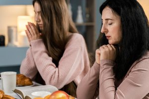Doa Makan Kristen Pendek