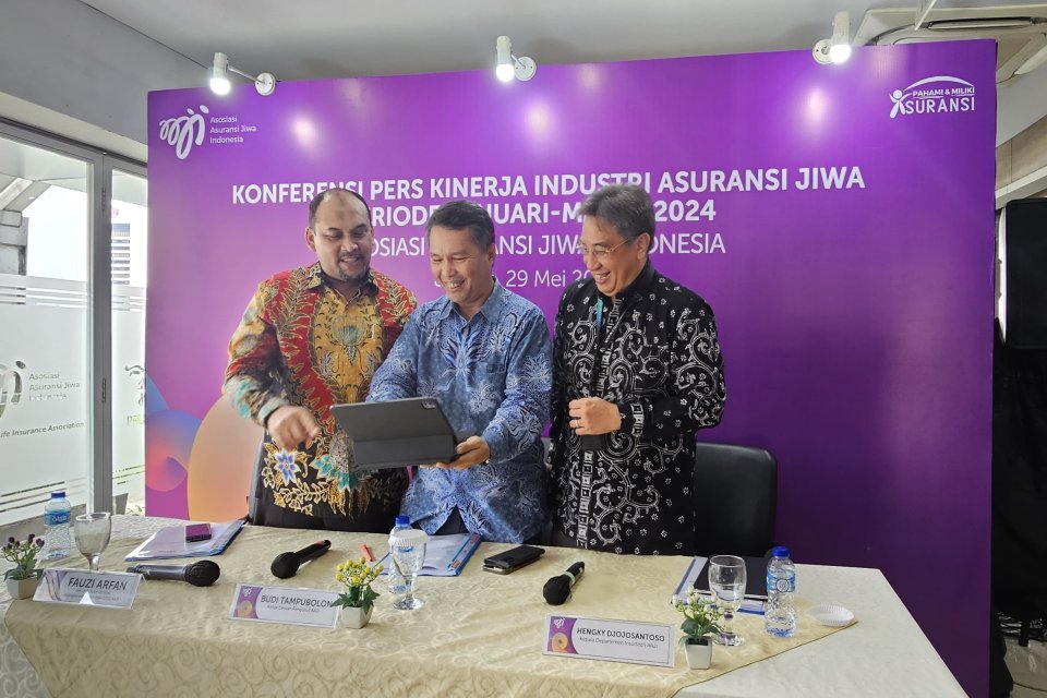 Konferensi pers kinerja industri asuransi jiwa di kuartal pertama 2024.