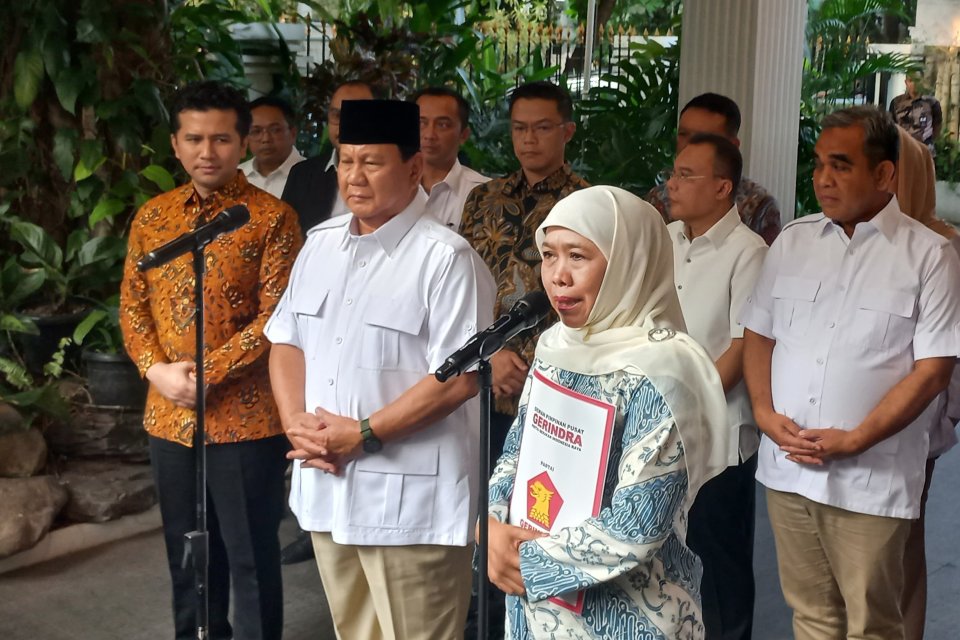 Prabowo nyatakan dukungan Gerindra untuk Khofifah-Emil di Pilgub Jawa Timur, Jumat (7/6)