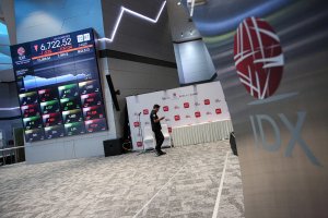 IHSG Ditutup Melemah 96,72 Poin