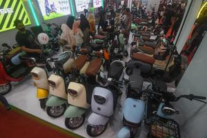 Subsidi sepeda motor listrik di Indonesia