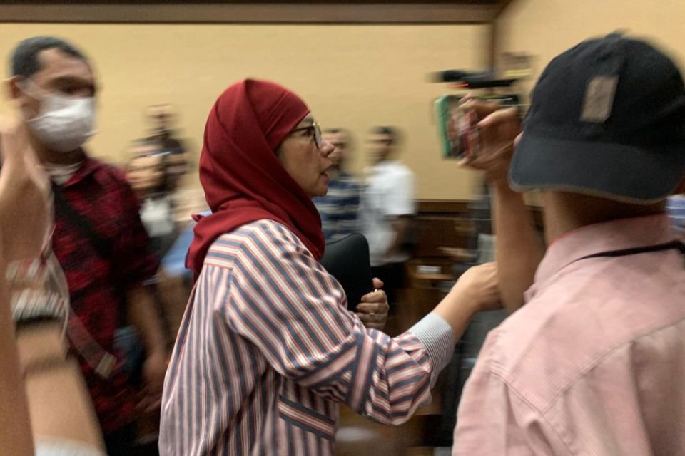 karen agustiawan, pertamina, korupsi, lng