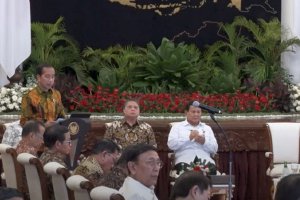Presiden Joko Widodo saat membuka Sidang Kabinet di Istana Kepresidenan, Jakarta, Senin (24/6). Foto: Youtube/Sekretariat Presiden