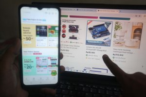 Ilustrasi Belanja Online