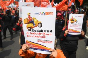 Aksi unjuk rasa buruh di Jakarta