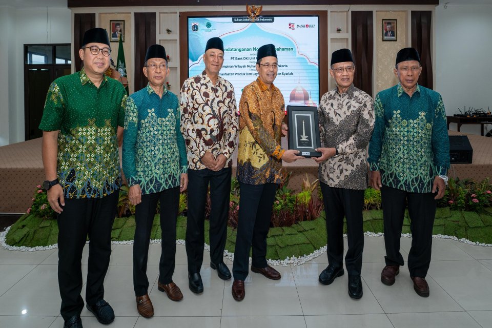 Kolaborasi Bank DKI dengan PWM DKI Jakarta diyakini dapat memperluas jangkauan layanan keuangan syariah dan memberikan kontribusi positif bagi perekonomian syariah di Jakarta.