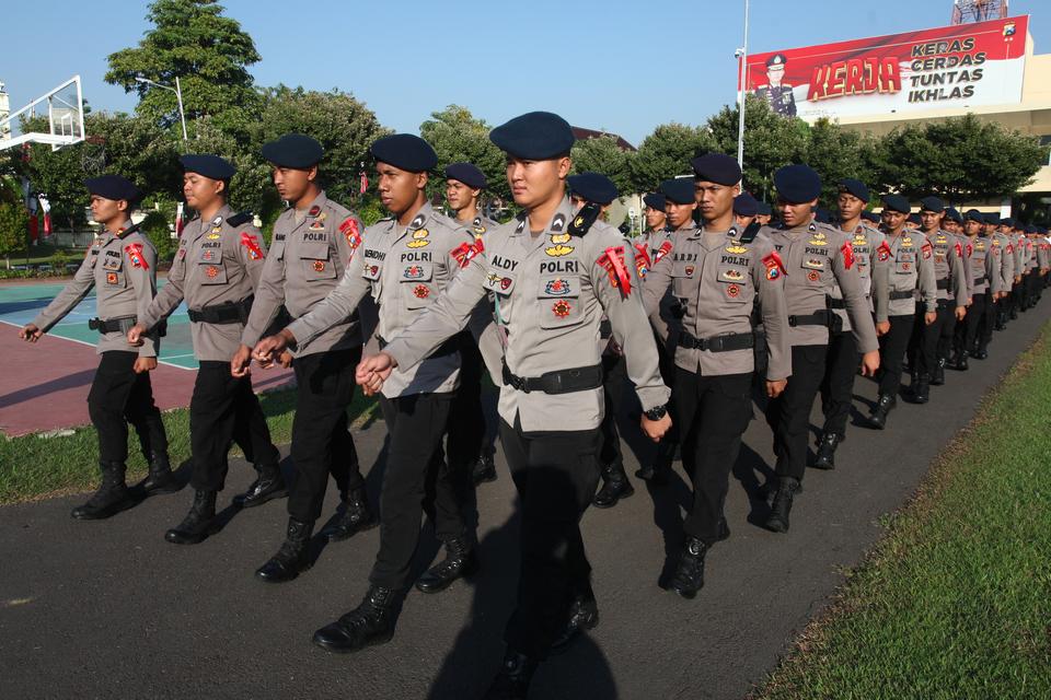 polri, korupsi, jokowi