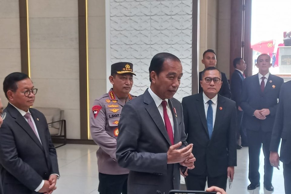 jokowi, judi online, inisial t, benny rhamdani