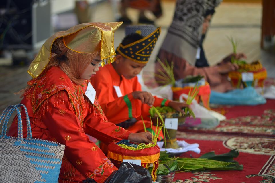 Contoh Pantun Minang