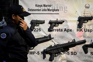 Pengenalan senjata Korps Marinir TNI AL