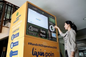 Mesin Penukaran Sampah Botol Plastik Bank Mandiri