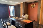 Presiden Joko Widodo di ruang kerja Presiden yang berada di Istana IKN, Kalimantan Timur. Foto: Instagram/Joko Widodo