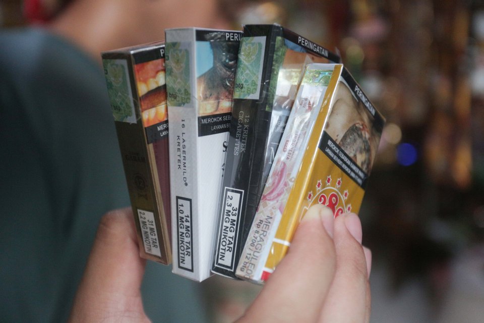 rokok, toko kelontong, larangan jual rokok ketengan