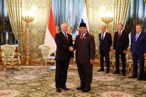 Menteri Pertahanan Prabowo Subianto bertemu dengan Presiden Rusia Vladimir Putin di Kremlin, Moskow, Rabu (31/7). Foto: Instagram/Prabowo Subianto