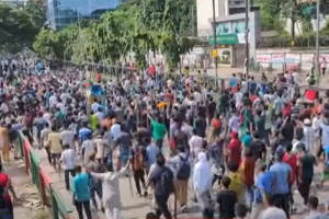 Demonstrasi besar di Dhaka, Bangladesh. Foto: Youtube/BBC