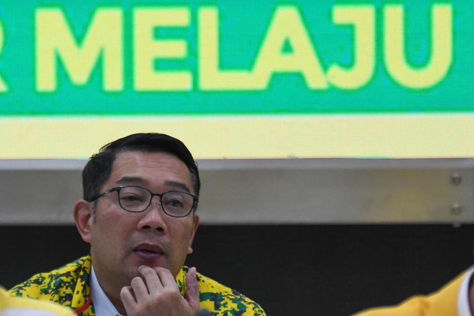 Wakil Ketua Umum Partai Golkar Ridwan Kamil mengikuti rapat pleno Dewan Pimpinan Pusat (DPP) Partai Golkar, Jakarta, Selasa (13/8/2024). Rapat pleno tersebut digelar untuk menetapkan pelaksana tugas (plt) ketua umum partai pengganti Airlangga Hartarto yan