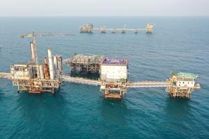 Upacara HUT ke-79 RI di offshore