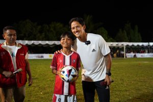 Relawan Bakti BUMN Adakan Coaching Clinic Bola di Bali