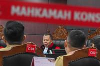 Sidang putusan uji materi Undang-Undang Pilkada