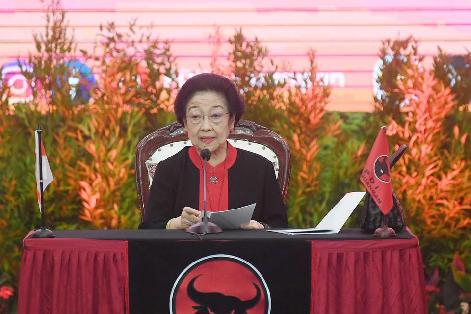 megawati, pdip, mk