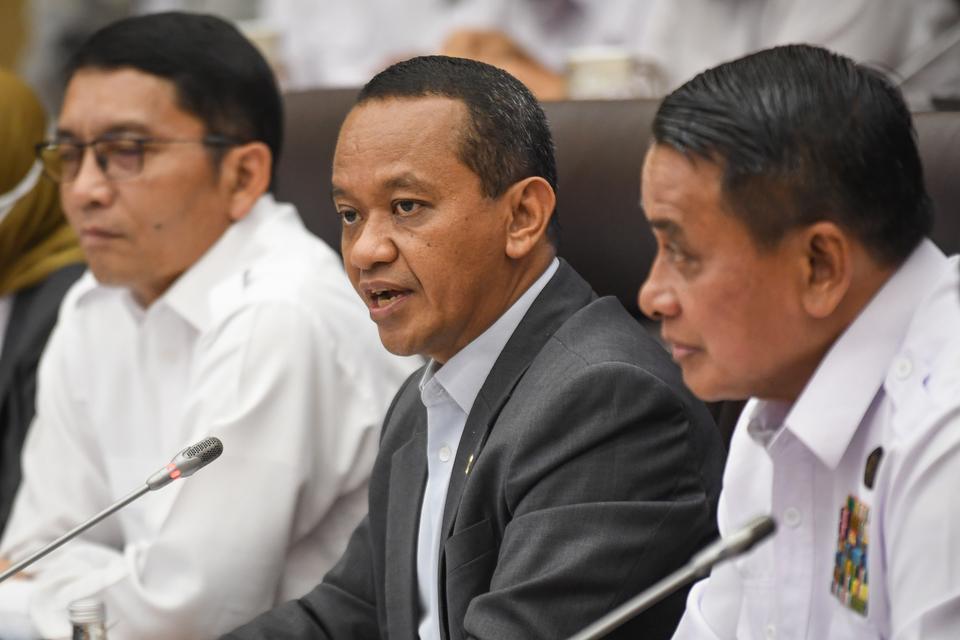 Menteri Energi dan Sumber Daya Mineral (ESDM) Bahlil Lahadalia terkejut melihat nilai anggaran Direktorat Jendral Energi Baru Terbarukan dan Konservasi Energi dalam rencana Anggaran Pendapatan dan Belanja Negara (APBN) 2025 yang sebesar Rp 657 miliar.