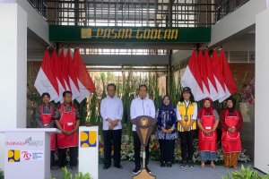 Presiden Joko Widodo saat meresmikan Pasar Godean di Yogyakarta, Rabu (28/8). Foto: Amelia Yesidora/Katadata