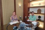 Menteri Koordinator Maritim dan Investasi Luhut Binsar Padjaitan dan Research Director dari Kata Data Insight Center Gundi Cahyadi 